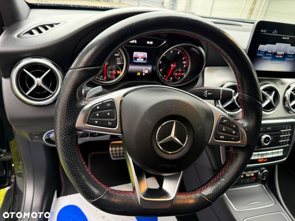 Mercedes-Benz GLA 200 7G-DCT AMG Line - 20