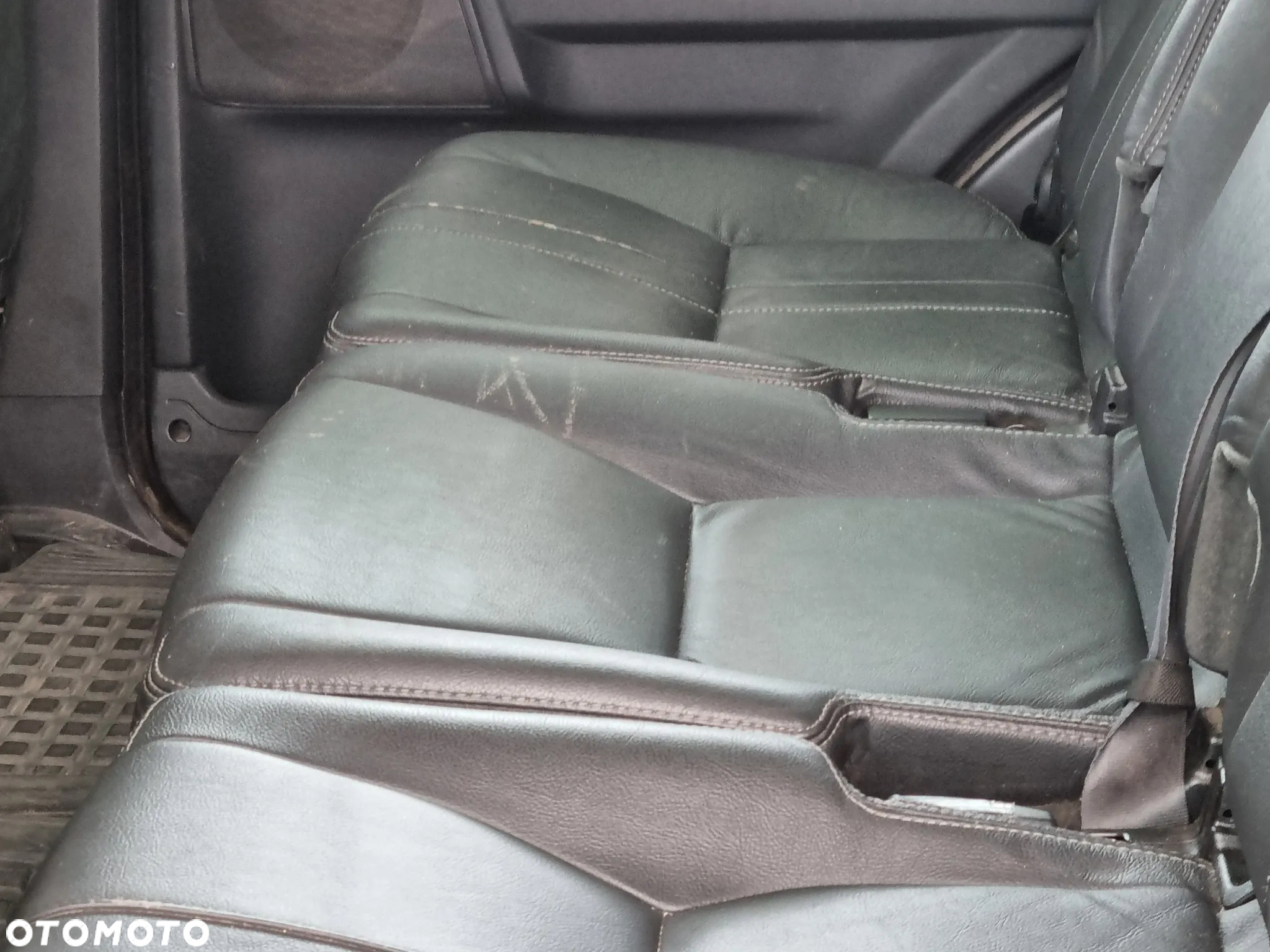Land Rover Discovery IV 3.0D V6 HSE - 24