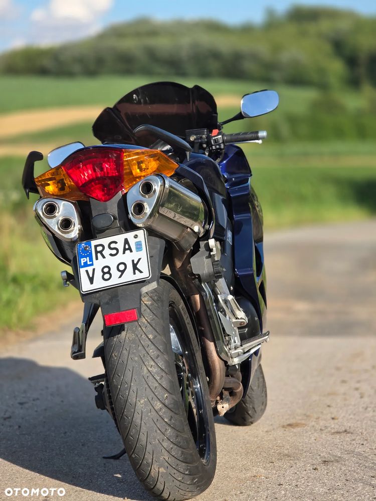 Honda VFR - 12