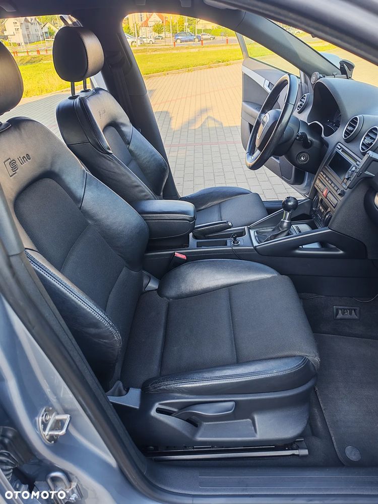 Audi A3 Sportback 2.0 TDI DPF S line Sportpaket (plus) - 13