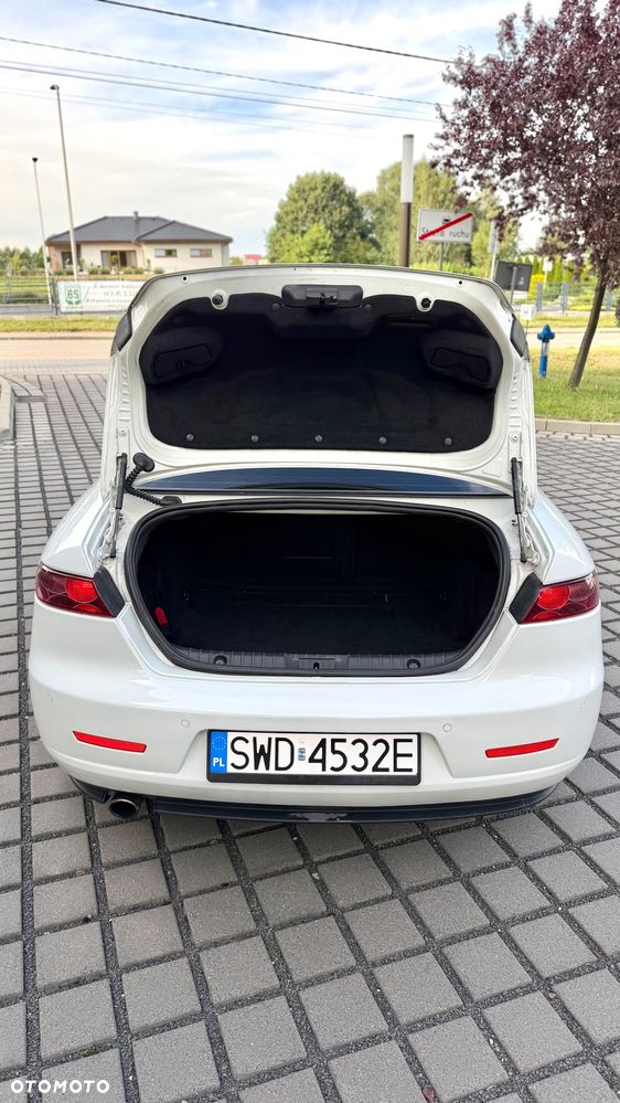 Alfa Romeo 159 1.9 JTDM 16V DPF ti - 17