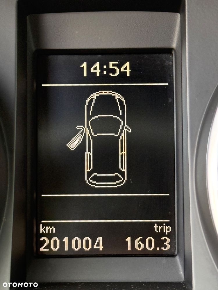 Volkswagen Golf - 25