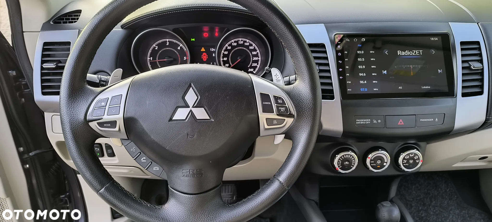 Mitsubishi Outlander 2.2 DI-D 4WD TC-SST Invite - 11