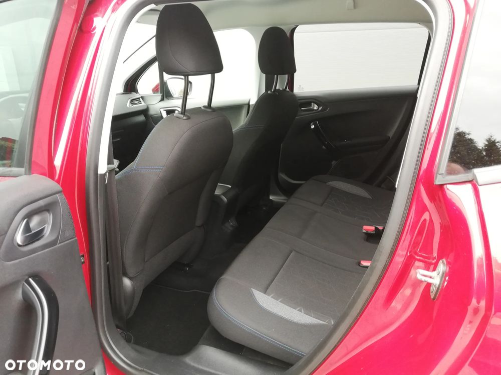 Peugeot 2008 - 9