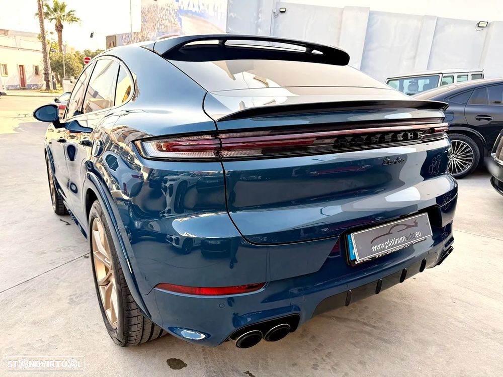 Porsche Cayenne Turbo E-Hybrid - 6