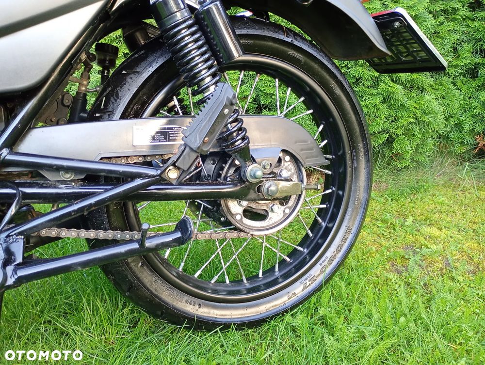 Barton Cafe Racer - 14