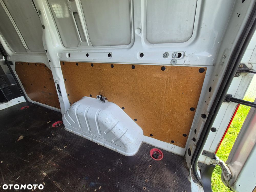 Ford Transit - 17