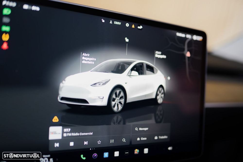 Tesla Model Y Standard RWD - 44