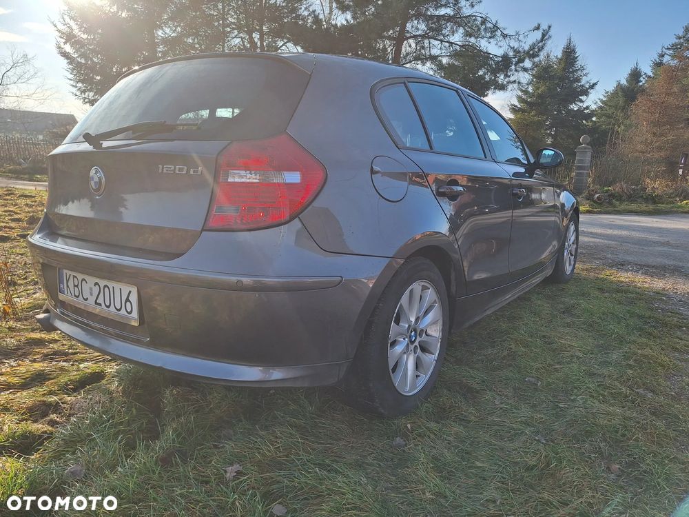 BMW Seria 1 120d DPF - 14