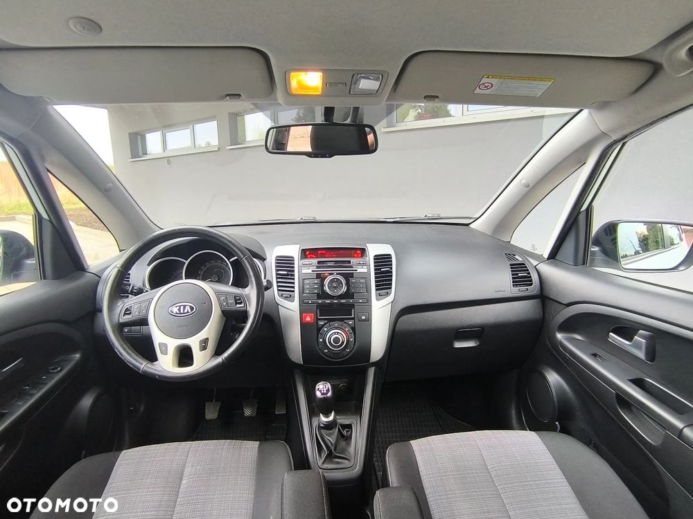 Kia Venga 1.4 L - 10