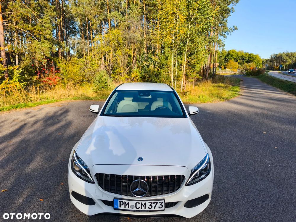 Mercedes-Benz Klasa C 300 9G-TRONIC Avantgarde - 14
