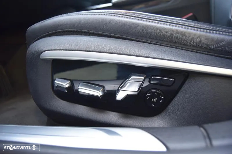 BMW 730 d Pack M - 26