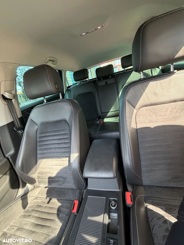 Volkswagen Passat 2.0 TDI DSG Comfortline - 11