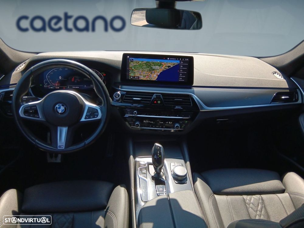 BMW 520 d Pack Desportivo M Auto - 12