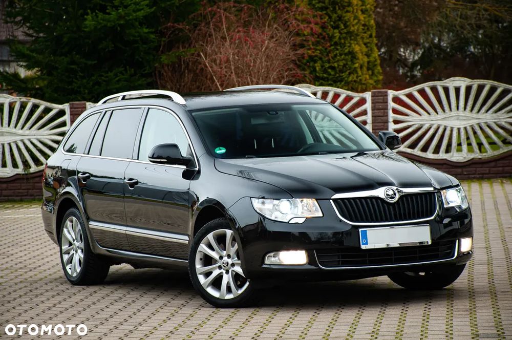 Skoda Superb 2.0 TDI DSG Exclusive - 1