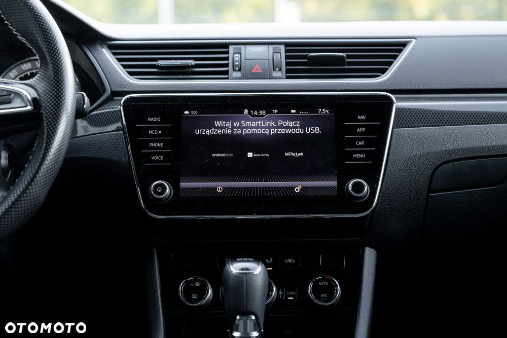 Skoda Superb 2.0 TDI Sportline DSG - 22