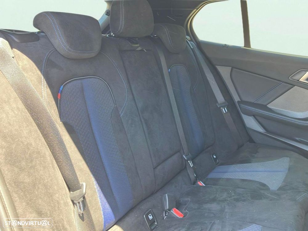 BMW 118 i Pack Desportivo M Auto - 17
