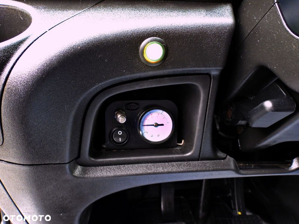 Iveco DAILY 50C17 PLANDEKA 10 PALET TEMPOMAT PNEUMATYKA BLIŹNIACZE KOŁA KLIMATYZACJA  180KM - 27