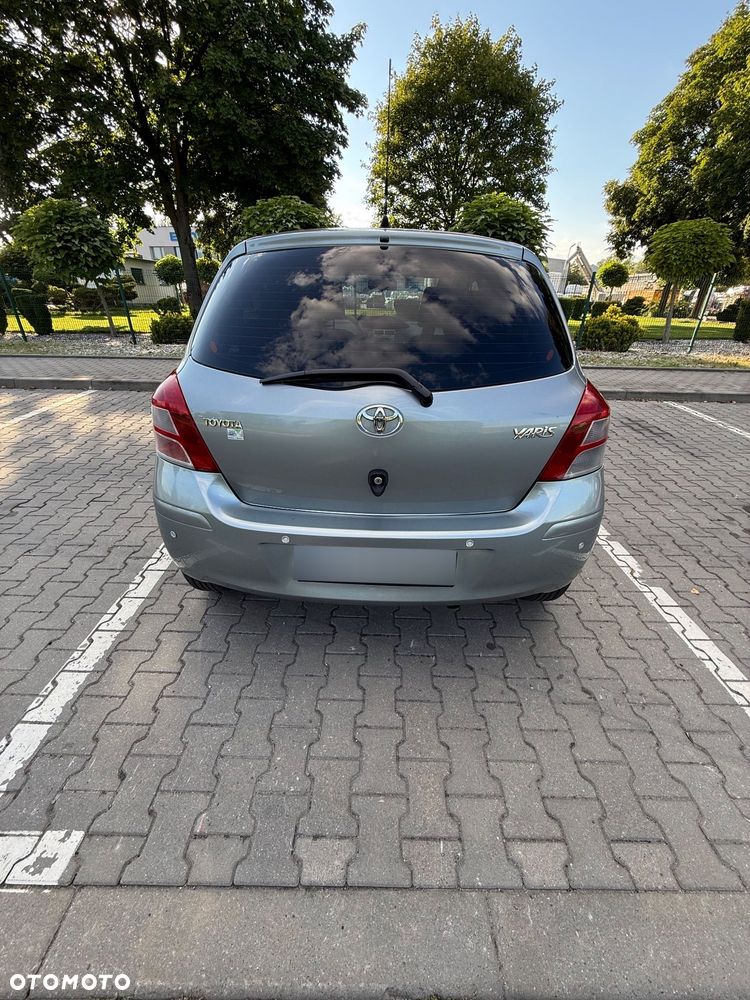 Toyota Yaris 1.33 2010 - 2