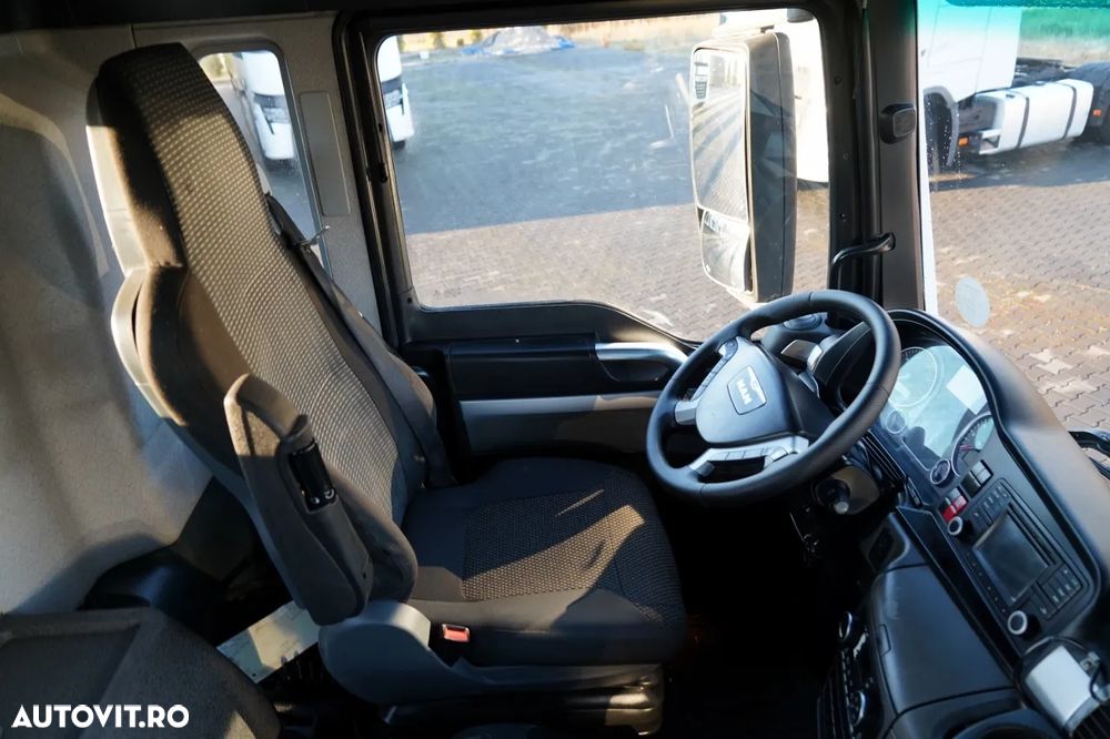 MAN TGS 26.440 / AUTOCARNIER / MARREL AL TAM 20U / 20 T / 6x2 / PUNTE DE DIRECȚIE RIDICABILĂ / ANVELOPE 100% / EURO 6 - 33