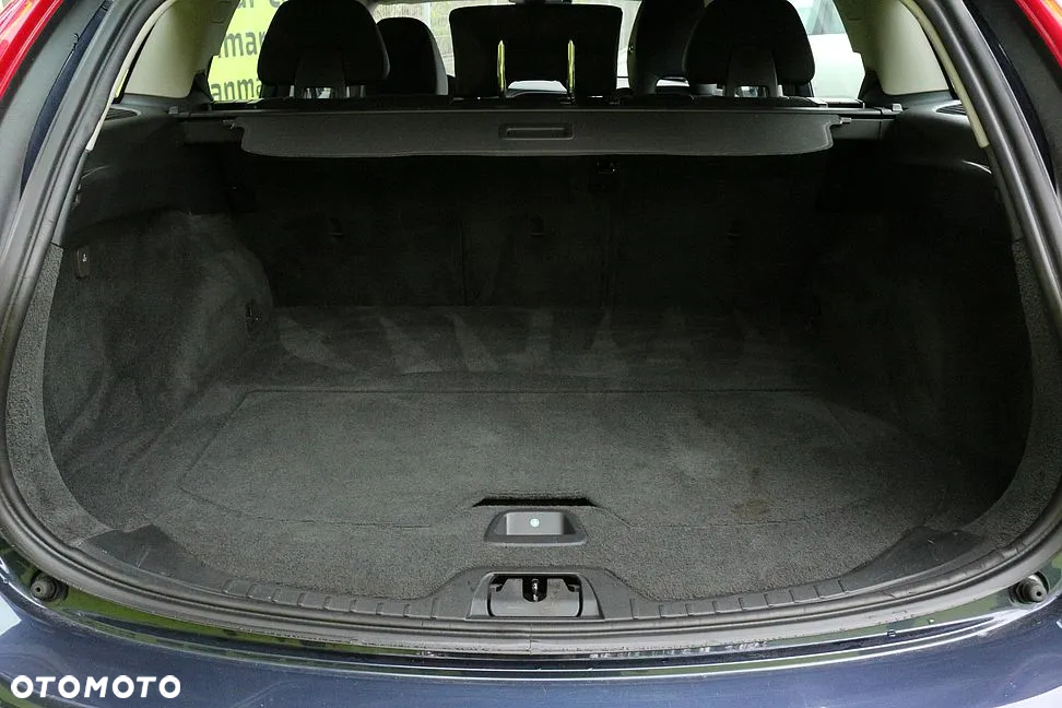 Volvo V60 D3 Geartronic Momentum - 32
