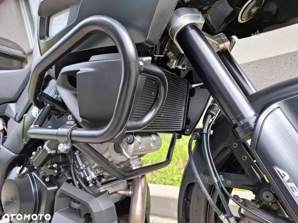 Suzuki V-STROM - 27