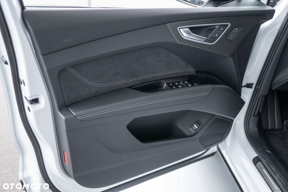 Audi Q4 e-tron 45 82kWh S Line - 17