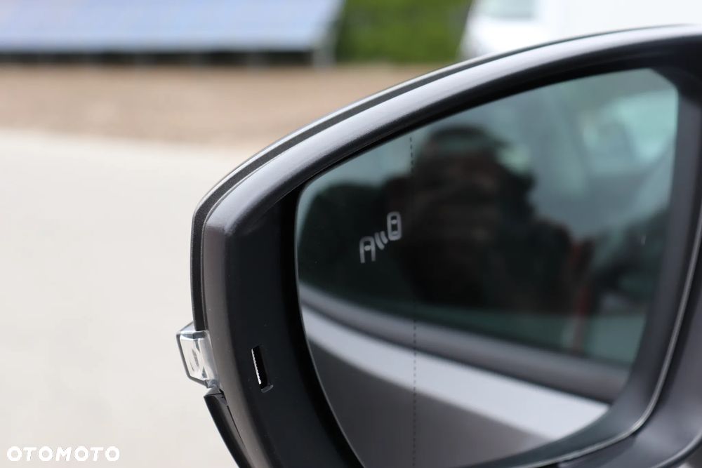 Volkswagen T-Cross 1.0 TSI OPF Style - 28