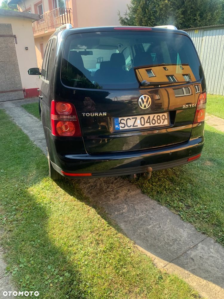 Volkswagen Touran 2.0 TDI Highline - 3