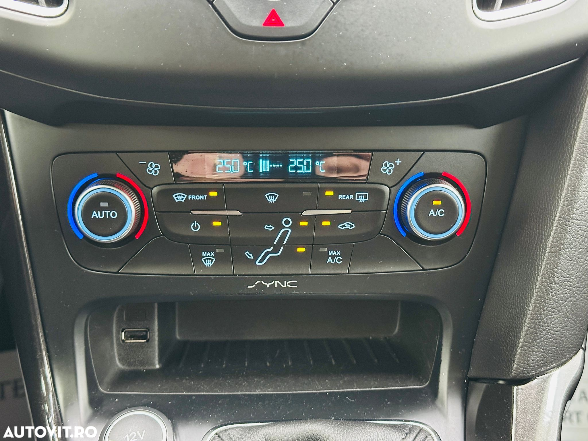 Ford Focus - 15