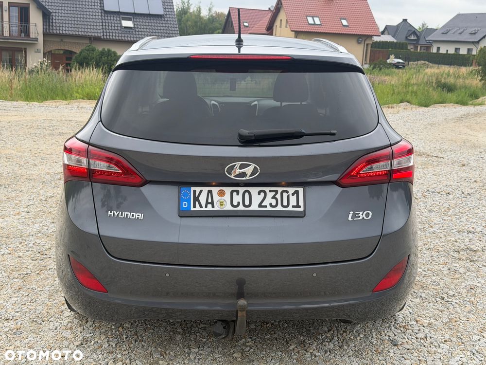 Hyundai i30 blue 1.6 CRDi Premium - 7