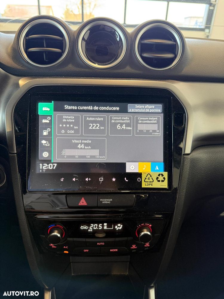 Suzuki Vitara 1.4 Boosterjet AllGrip MHEV Passion - 24