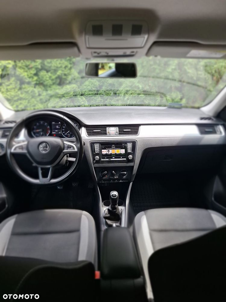 Skoda RAPID Spb 1.2 TSI Ambition - 18