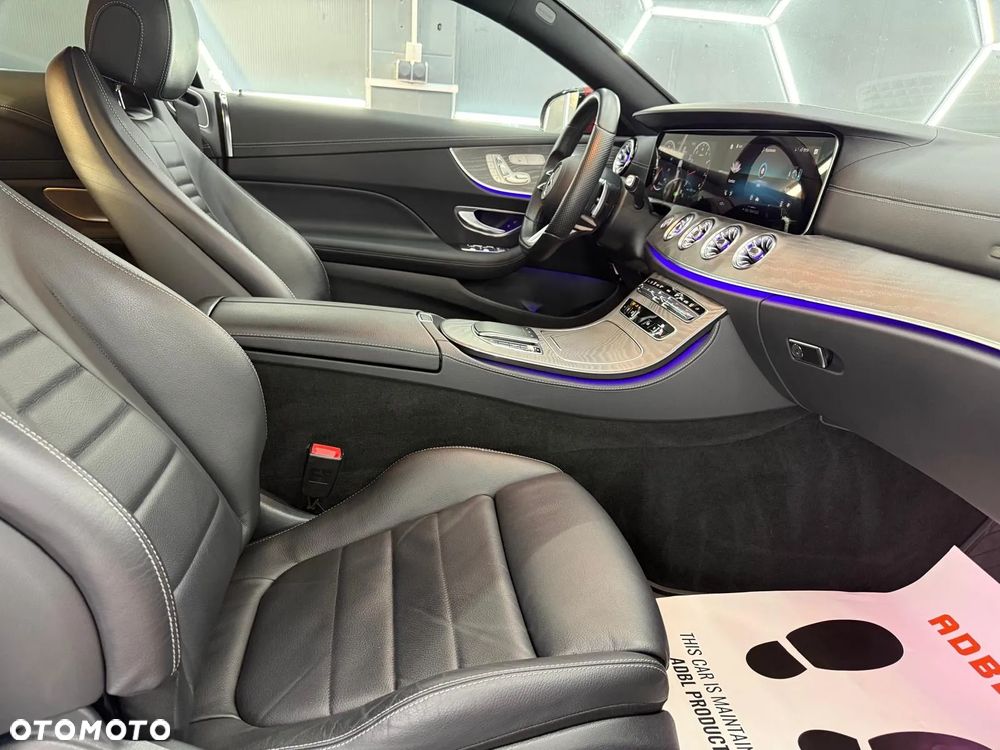 Mercedes-Benz Klasa E 300 Coupe 9G-TRONIC AMG Line - 31