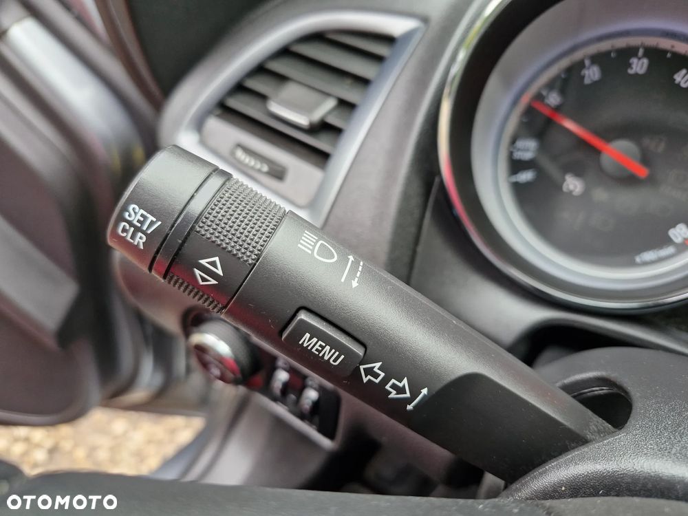 Opel Astra GTC 1.4 Turbo Innovation - 22