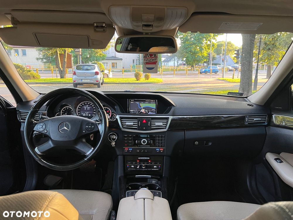 Mercedes-Benz Klasa E 350 CDI BlueEff Avantgarde - 7