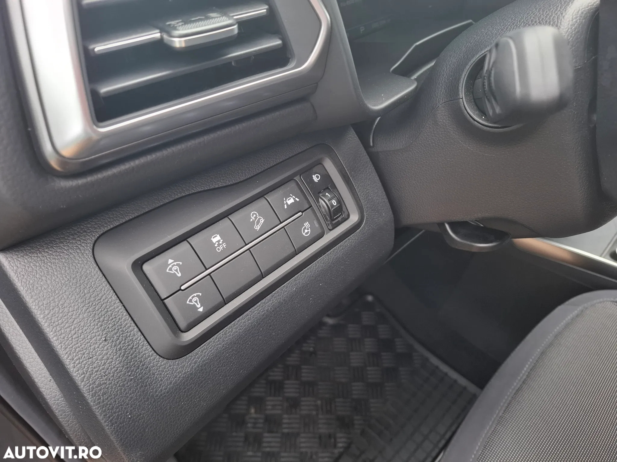 SsangYong Tivoli - 13