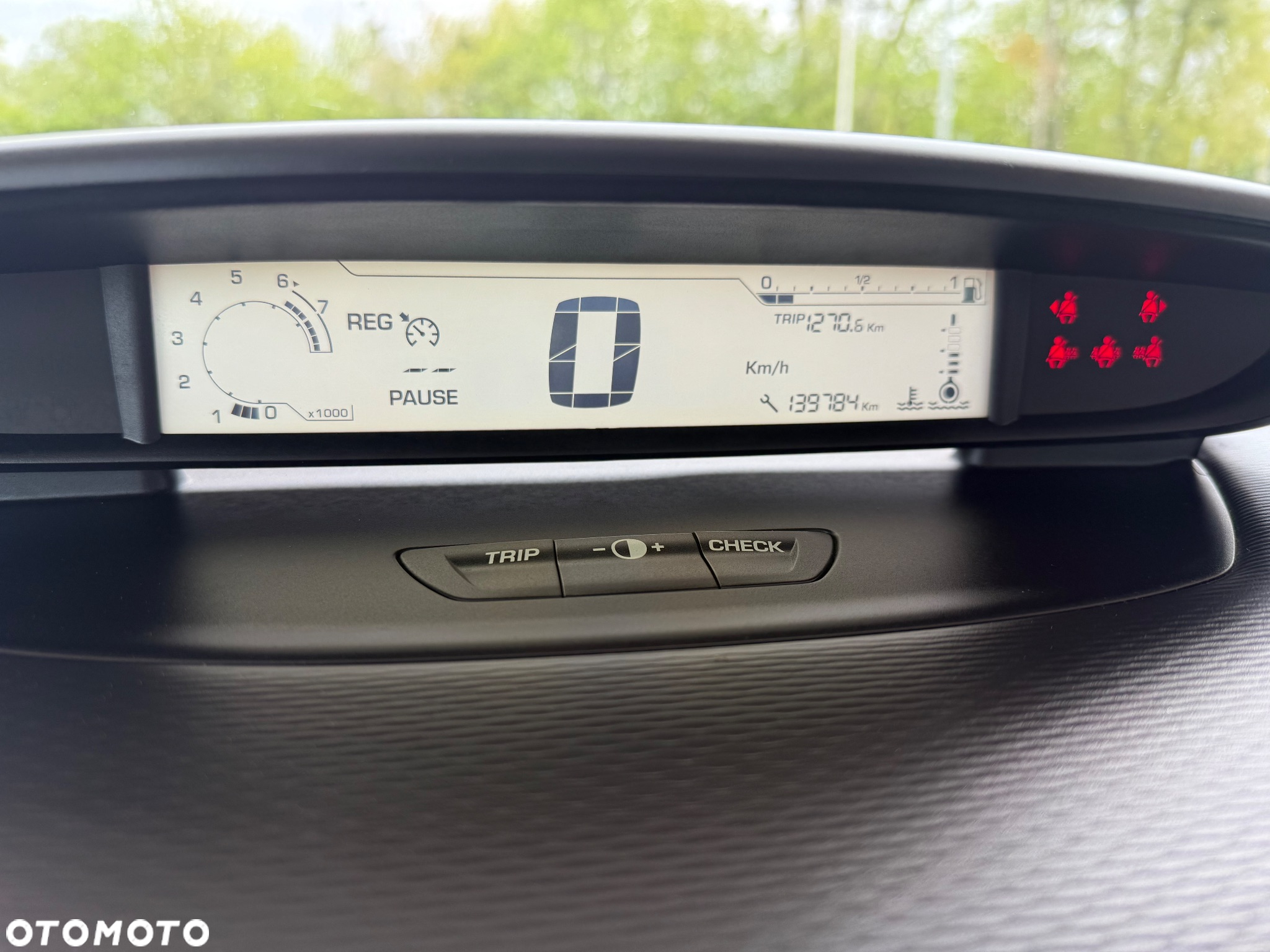 Citroën C4 1.4 16V Impress - 14