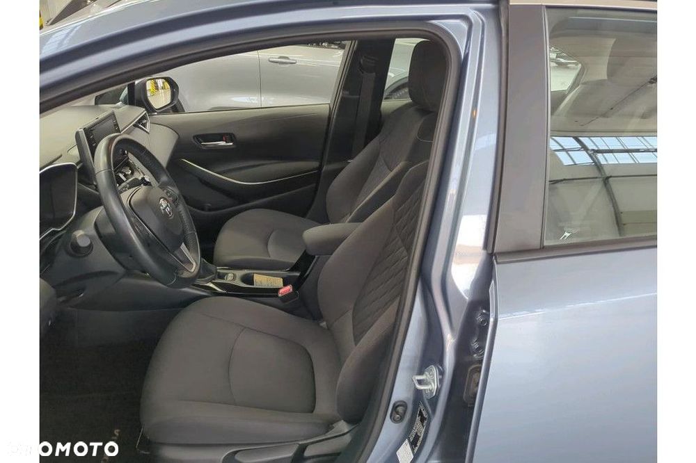 Toyota Corolla - 5