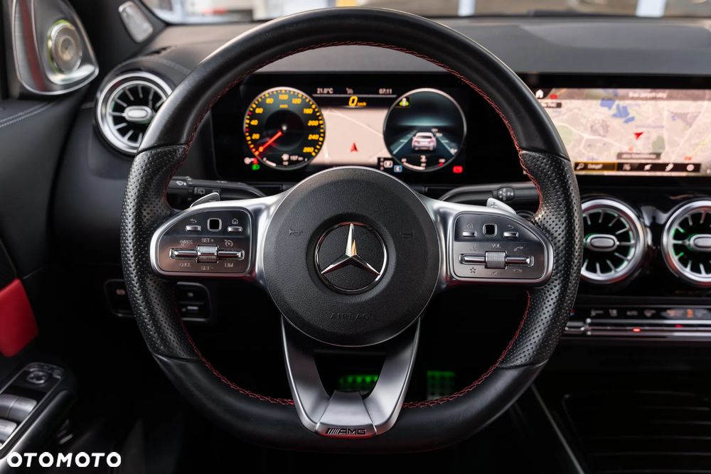 Mercedes-Benz GLA 250 AMG Line - 27