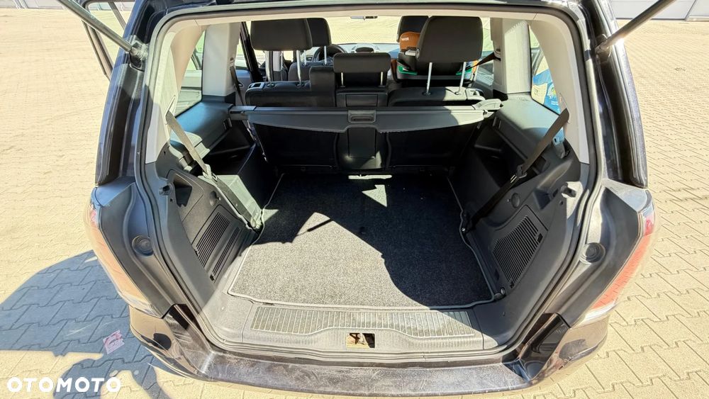 Opel Zafira 1.6 Enjoy - 12