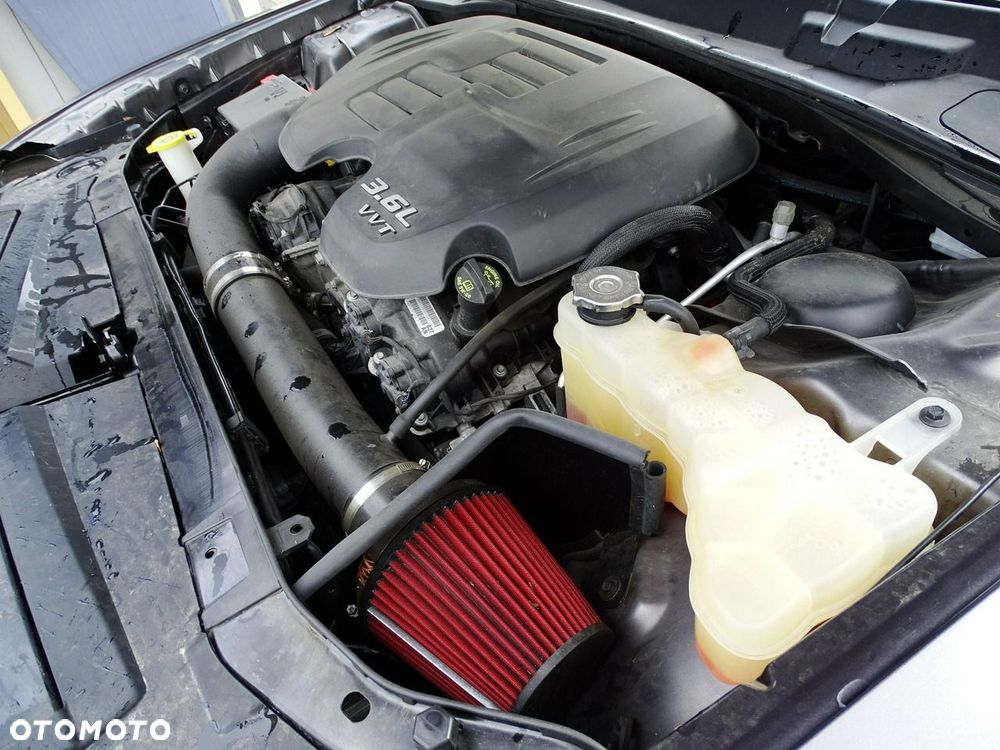 Dodge Challenger - 39
