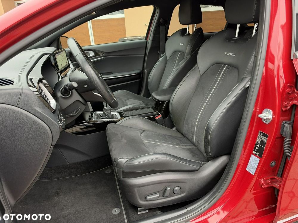 Kia ProCeed 1.4 T-GDI GT Line - 23
