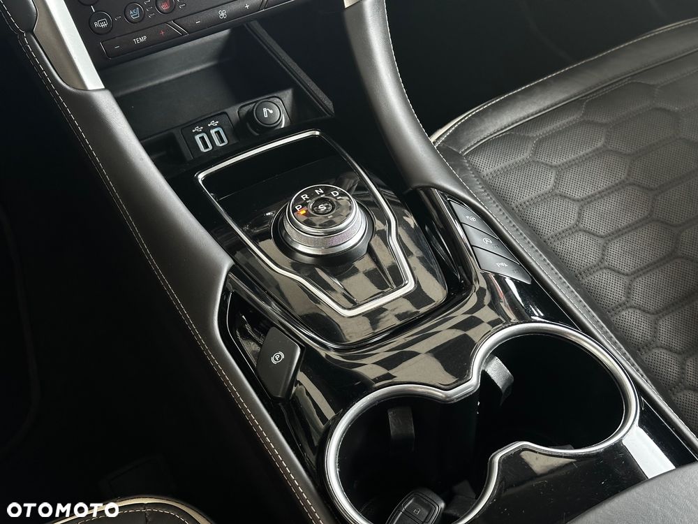 Ford Mondeo - 25