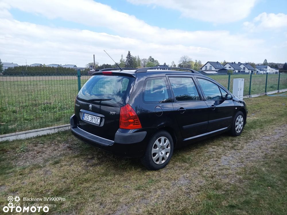 Peugeot 307 SW 110 - 2