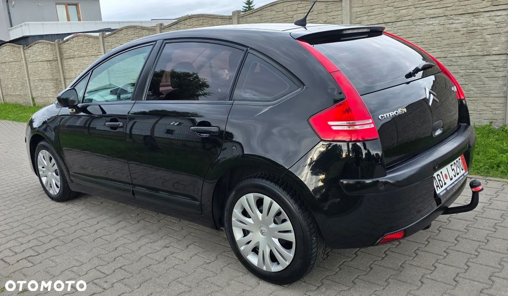 Citroën C4 1.4 16V Advance - 17