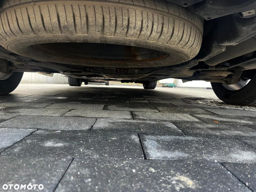 Mercedes-Benz Klasa V 250 d Avantgarde 9G-Tronic (d³ugi) - 23