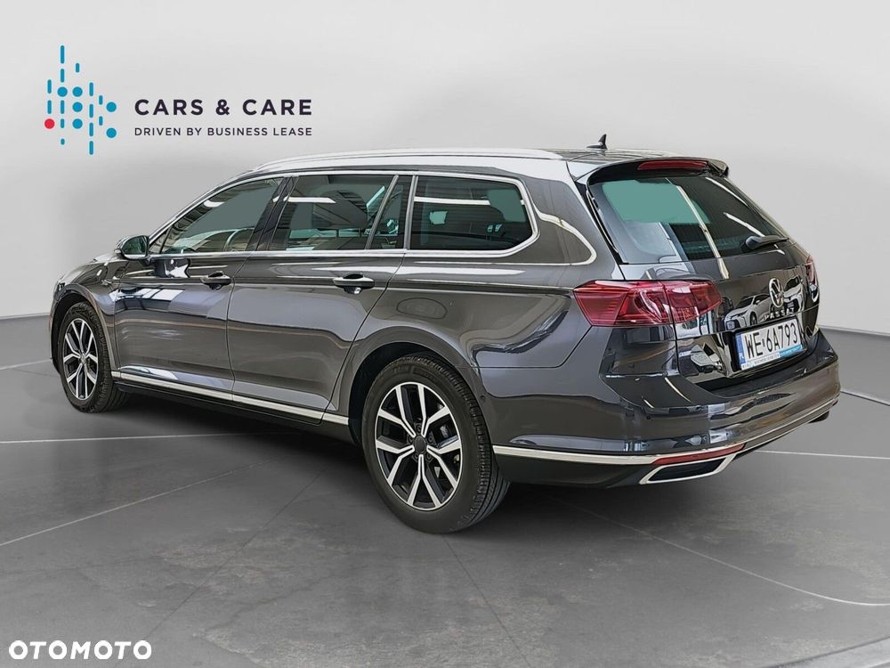 Volkswagen Passat - 32