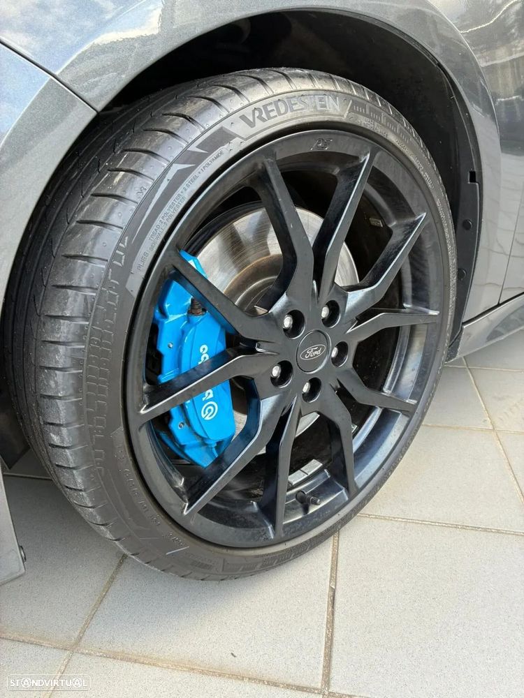 Ford Focus - 9