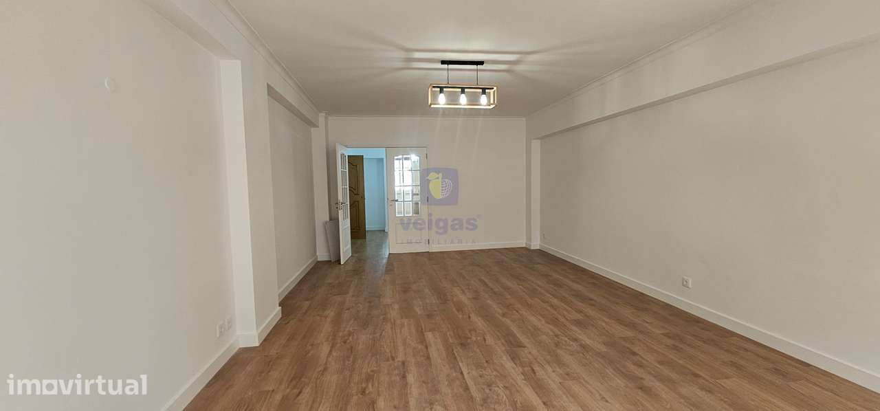 T3 Remodelado com Garagem e Arrecadação | Estrada da Luz - Grande imagem: 5/42
